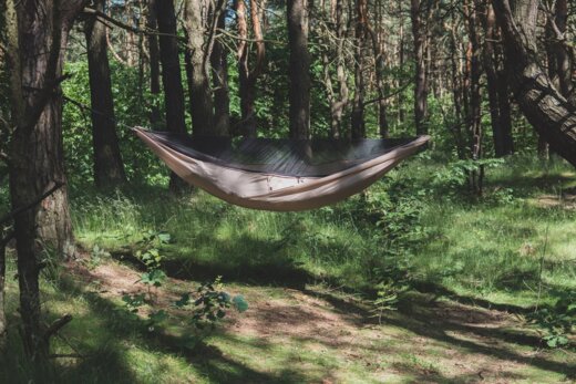 Hamak TIGERWOOD Lekki Ważka V1 – z Moskitierą - pustynny