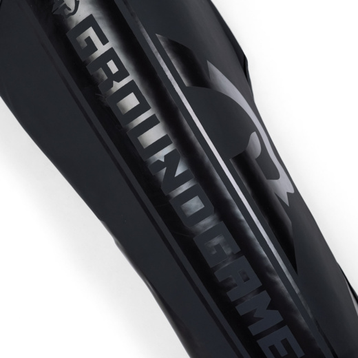 Lekkie ochraniacze na goleń i stopę "Stripe black" Ground Game