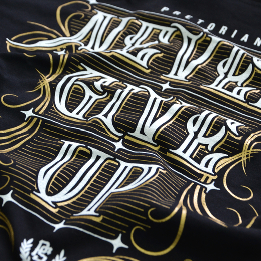 T-shirt Pretorian "Never give up" 