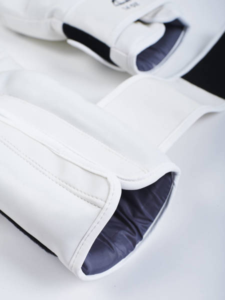 Boxing gloves MANTO "IMPACT"