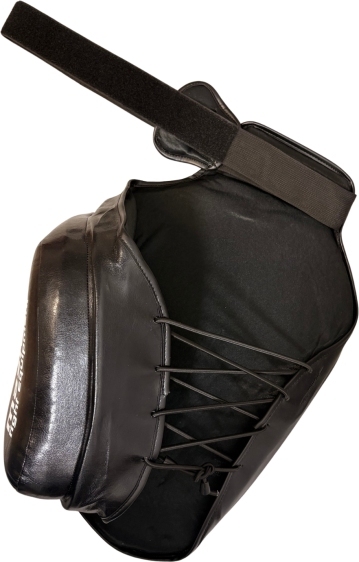 Fairtex TP3 Thigh Shields (black/white) Pair - 2 PCS