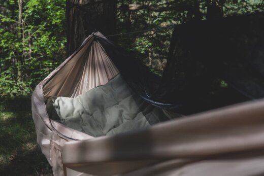 Hamak TIGERWOOD Lekki Ważka V1 – z Moskitierą - pustynny