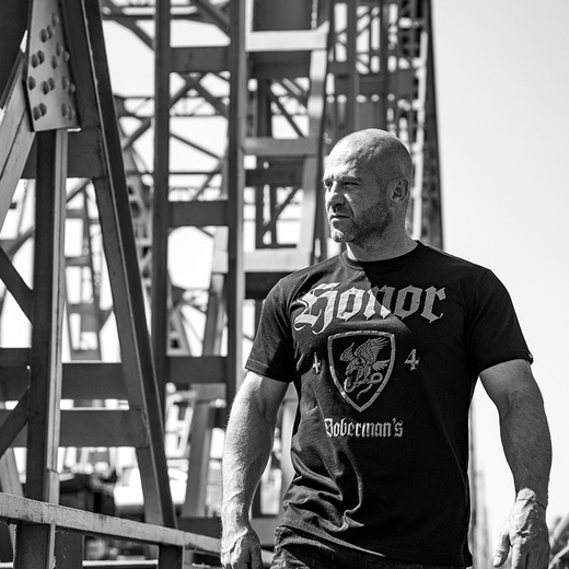 Koszulka T-shirt Dobermans Aggressive "Honor TS301E" - szara