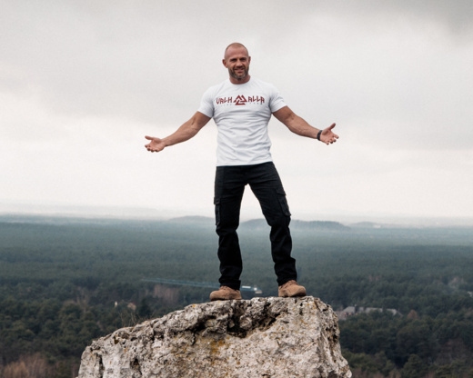 Koszulka T-shirt Dobermans Aggressive "Mystery Valhalla TS323" - biała