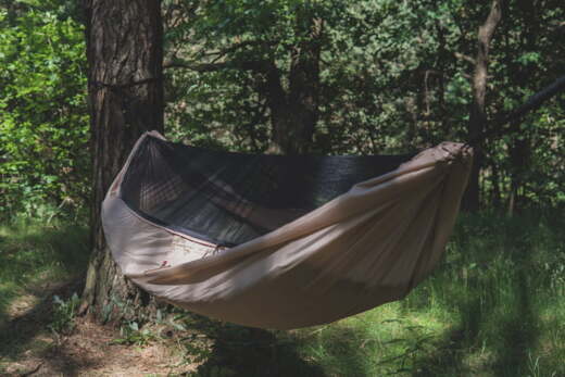 Hamak TIGERWOOD Lekki Ważka V1 – z Moskitierą - pustynny