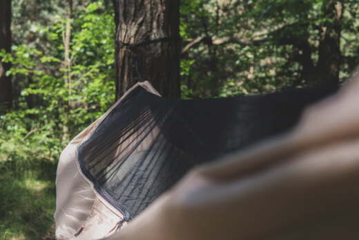 Hamak TIGERWOOD Lekki Ważka V1 – z Moskitierą - pustynny