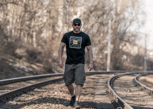 Koszulka T-shirt Dobermans Aggressive "SQUARE CAMO" TS362A - czarna