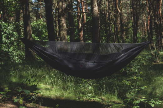 Hamak TIGERWOOD Obozowy Niedźwiedź XL z Moskitierą Black