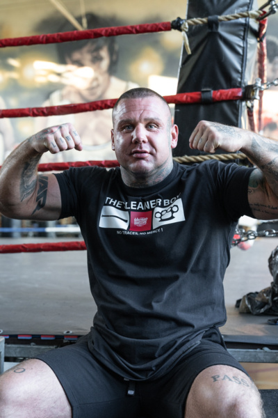 Koszulka T-shirt Dobermans Aggressive "CLEANER BOY" TS396 - grafitowa