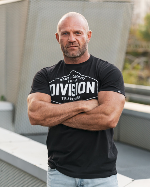 Koszulka T-shirt Dobermans Aggressive "STAMP" TS380 - grafitowa