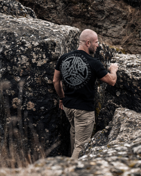 Koszulka T-shirt Dobermans Aggressive "North Valknut TS324F" - brązowa