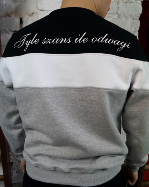 Octagon tricolor sweatshirt &quot;So many opportunities, how much courage&quot;