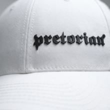 Czapka z daszkiem Pretorian "Logo 3D Black" - biała