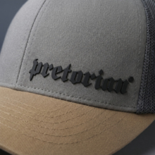 Czapka z daszkiem Pretorian "Logo 3D Black" - trucker