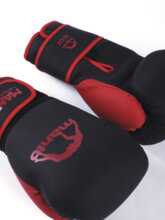 Rękawice bokserskie MANTO ESSENTIAL - czarno-czerwone