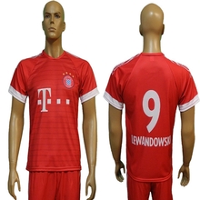 KOMPLET PIŁKARSKI R.LEWANDOWSKI r.L